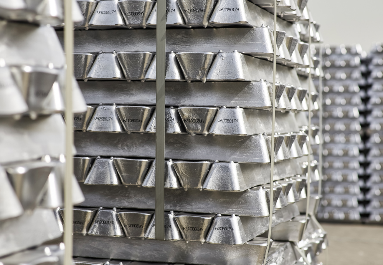 Row material suppliers in the Industry